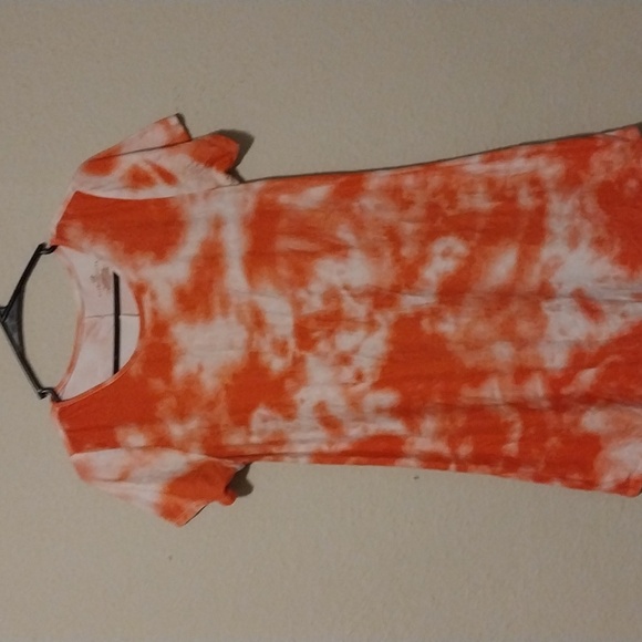 Dress - Picture 2 of 4